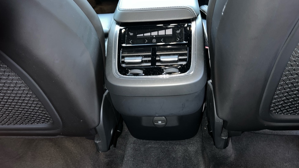 Used Volvo XC60 2023 for sale - 76593620: Photo 42