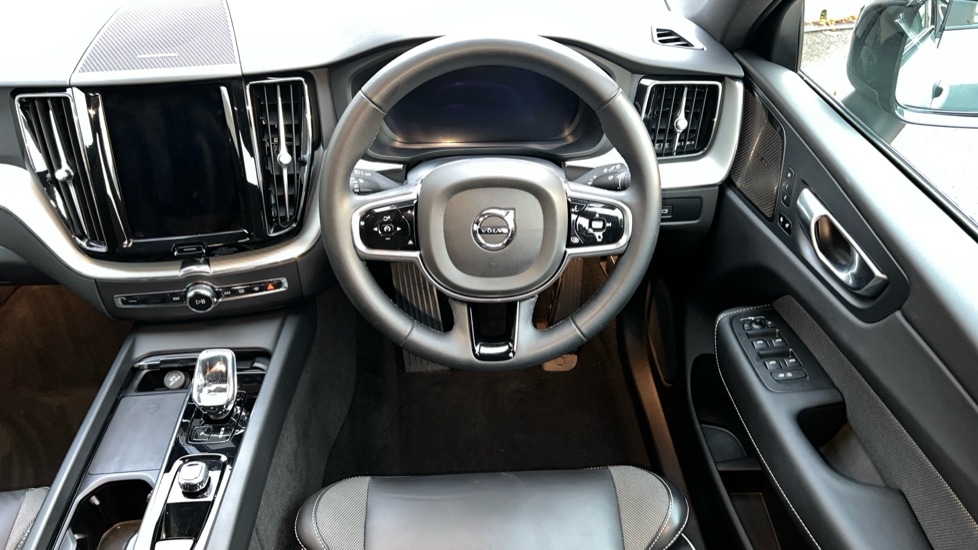 Used Volvo XC60 2023 for sale - 76593620: Photo 44