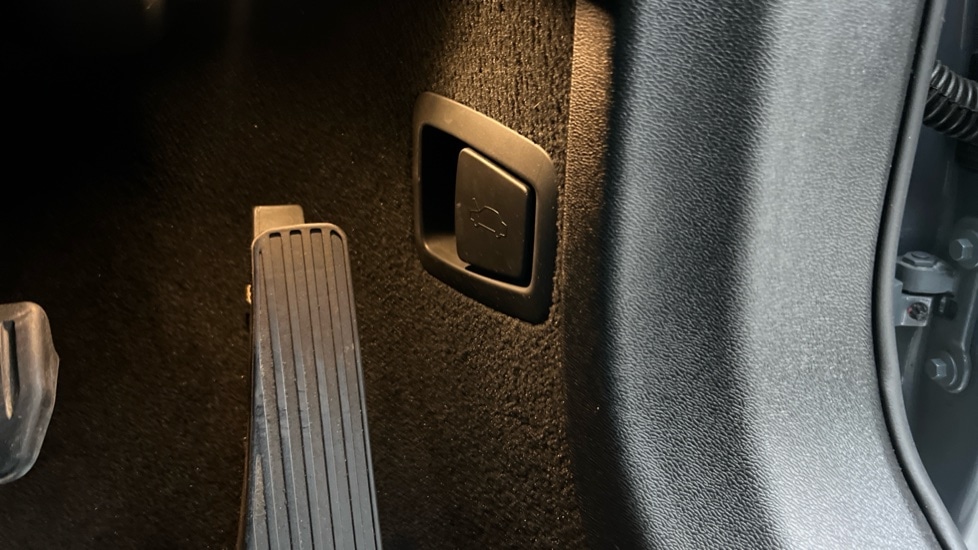 Used Volvo XC60 2023 for sale - 76593620: Photo 53