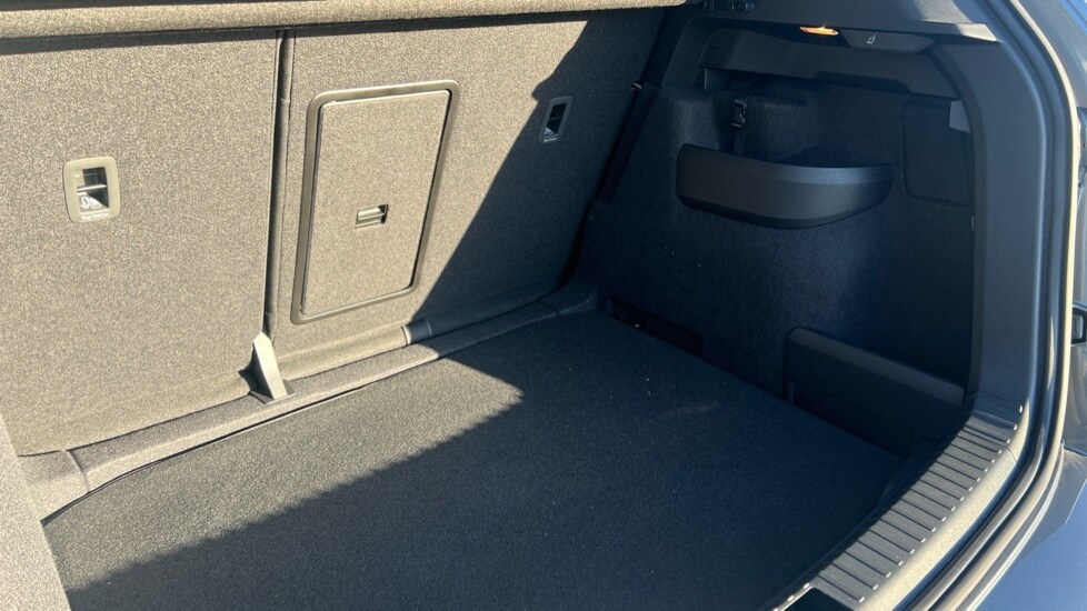 Used Skoda Karoq 2025 for sale - 76873706: Photo 31