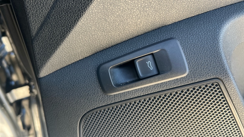 Used Skoda Karoq 2025 for sale - 76873706: Photo 44