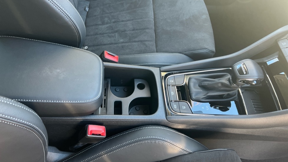 Used Skoda Karoq 2025 for sale - 76873706: Photo 49