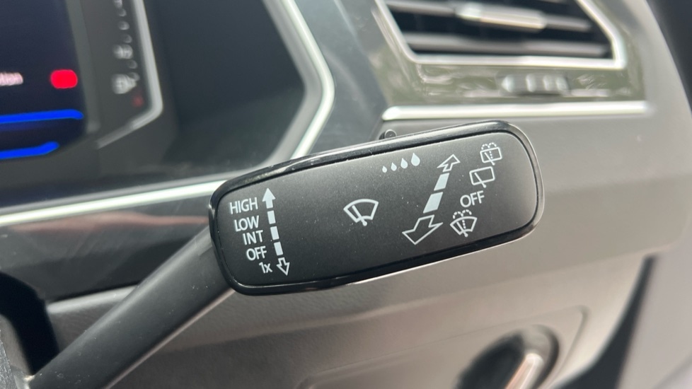 Used Volkswagen Tiguan 2021 for sale - 76868593: Photo 24