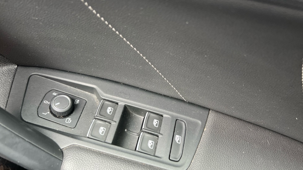 Used Volkswagen Tiguan 2021 for sale - 76868593: Photo 77