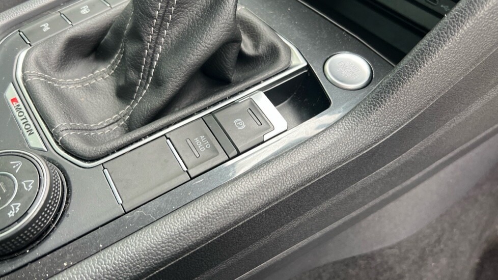 Used Volkswagen Tiguan 2021 for sale - 76580107: Photo 46