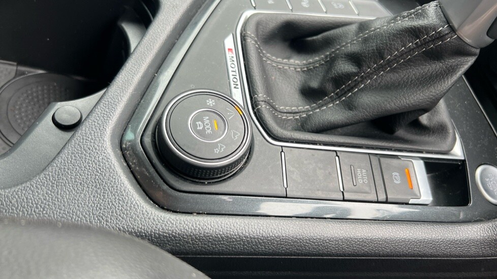 Used Volkswagen Tiguan 2021 for sale - 76580107: Photo 68