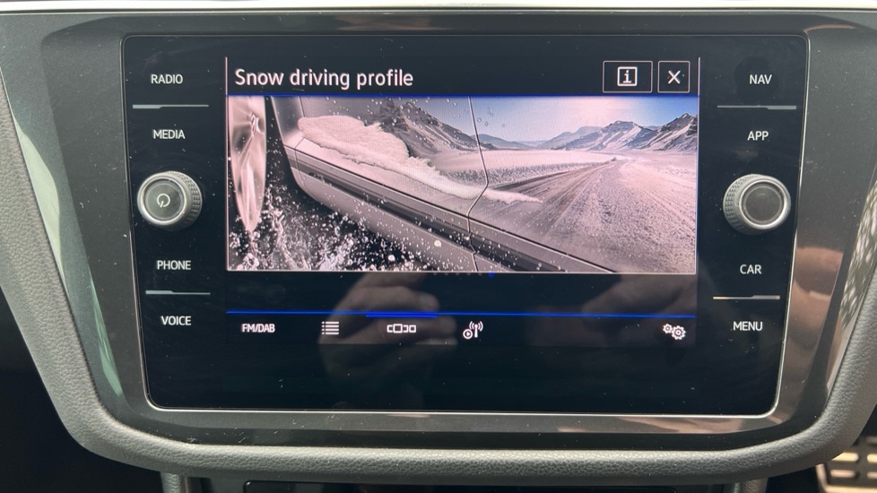 Used Volkswagen Tiguan 2021 for sale - 76580107: Photo 69