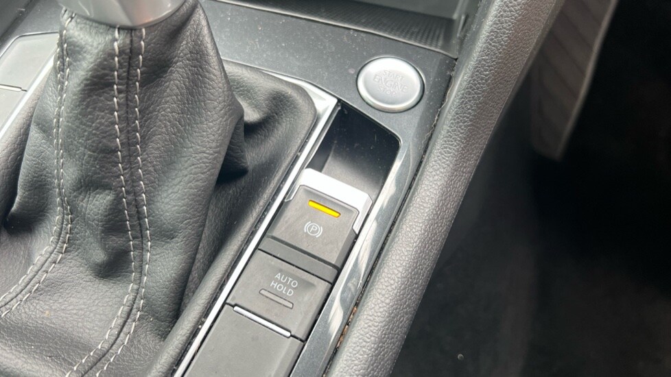 Used Volkswagen Tiguan 2021 for sale - 76580107: Photo 75