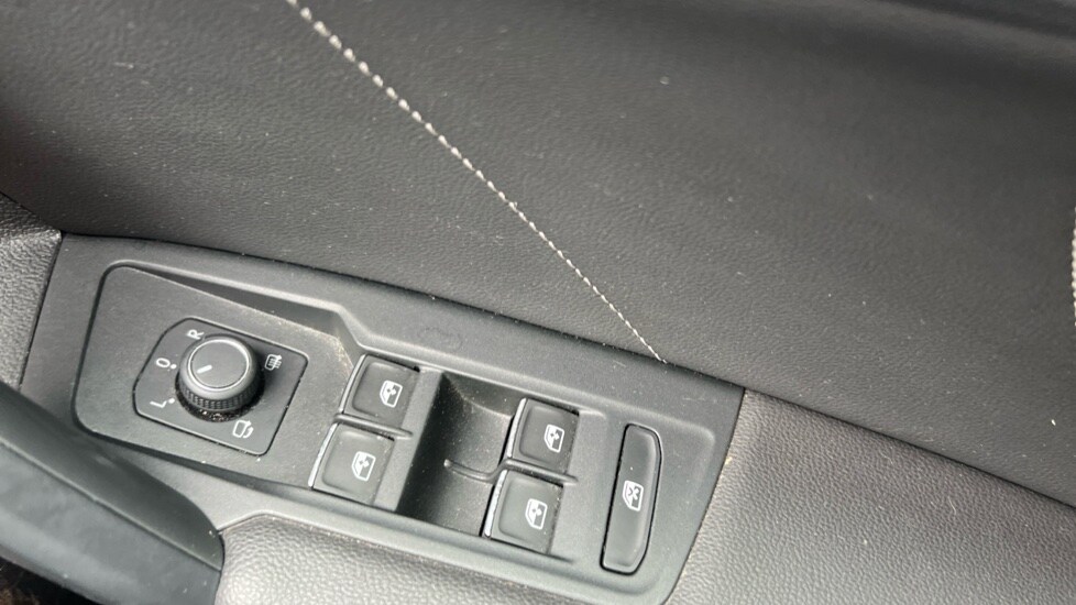 Used Volkswagen Tiguan 2021 for sale - 76580107: Photo 77