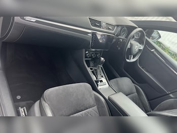 Used Skoda Superb 2019 for sale - 75468060: Photo