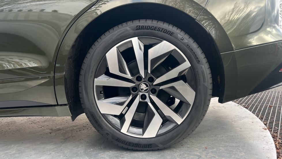 Used Skoda Enyaq 2025 for sale - 76948460: Photo 19