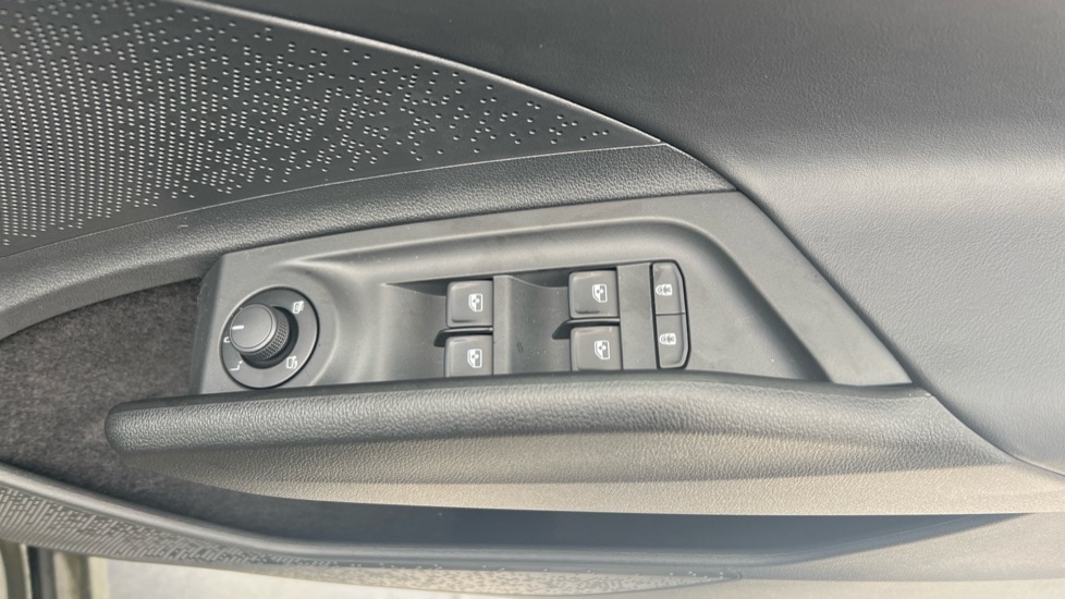 Used Skoda Enyaq 2025 for sale - 76948460: Photo 40