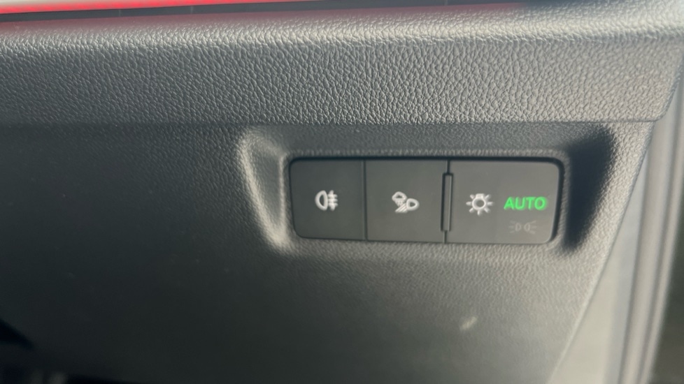 Used Skoda Enyaq 2025 for sale - 76948460: Photo 43