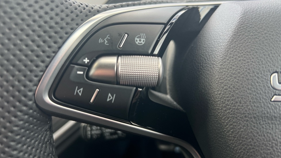 Used Skoda Enyaq 2025 for sale - 76948460: Photo 63