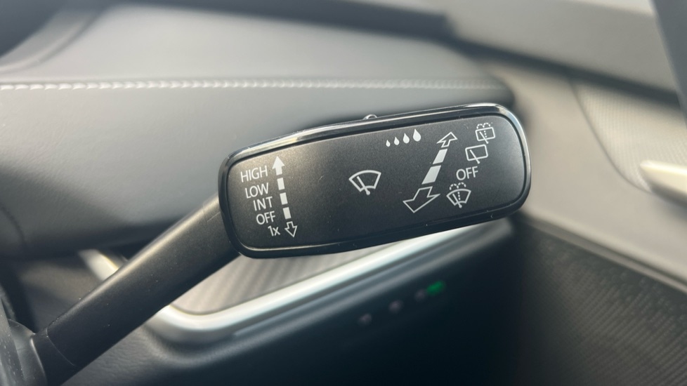 Used Skoda Enyaq 2025 for sale - 76948460: Photo 64