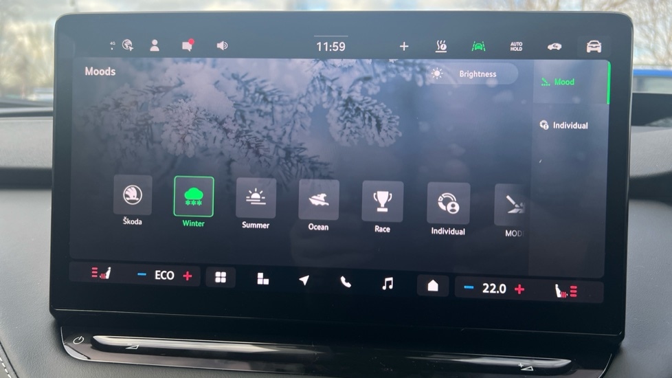 Used Skoda Enyaq 2025 for sale - 76948460: Photo 76