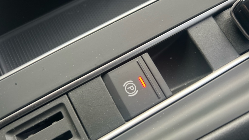 Used Skoda Enyaq 2025 for sale - 76948460: Photo 83