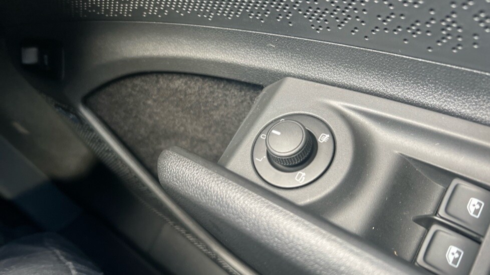 Used Skoda Enyaq 2025 for sale - 76948460: Photo 84