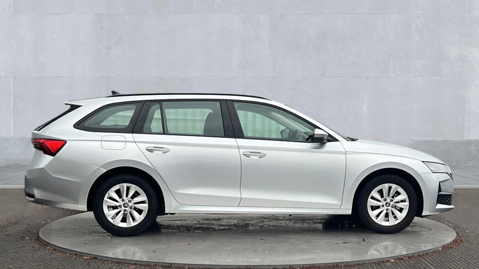 Used Skoda Octavia 2025 for sale - 76872993: Photo 4