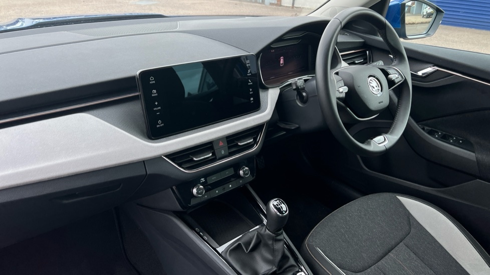 Used Skoda Kamiq 2024 for sale - 76868429: Photo 2