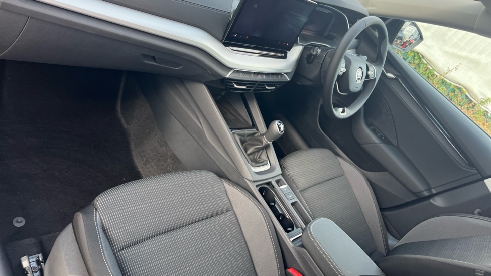 Used Skoda Octavia 2024 for sale - 76869545: Photo 2