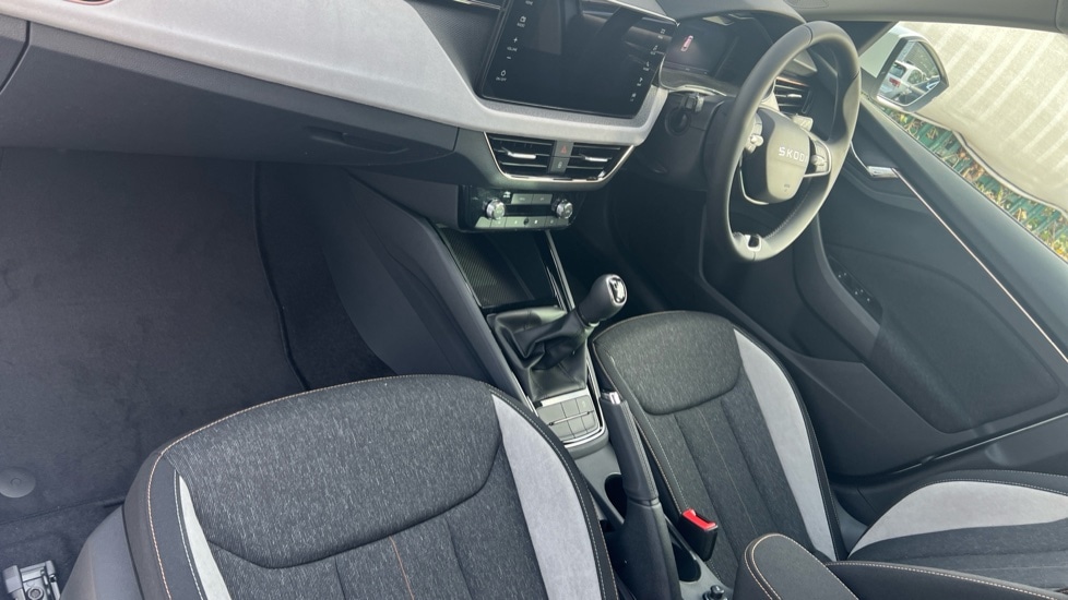 Used Skoda Kamiq 2025 for sale - 76868365: Photo 2