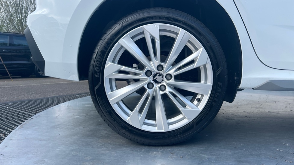 Used Skoda Kamiq 2025 for sale - 76868365: Photo 5