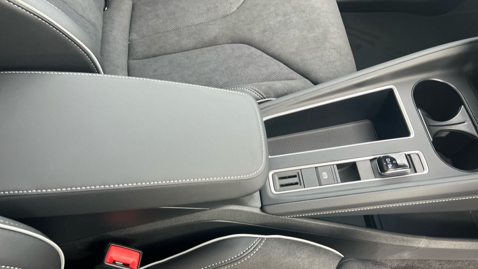 Used Skoda Enyaq 2025 for sale - 76350829: Photo 44