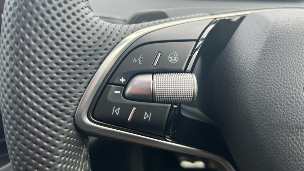 Used Skoda Enyaq 2025 for sale - 76350829: Photo 61