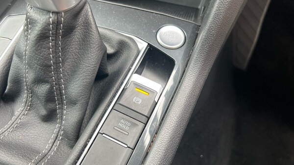 Used Volkswagen Tiguan 2021 for sale - 75612720: Photo 75