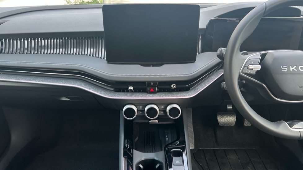 Used Skoda Superb 2025 for sale - 76871281: Photo 13