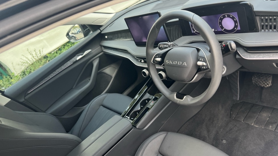 Used Skoda Superb 2025 for sale - 76871281: Photo 6