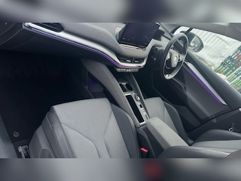 Used Skoda Enyaq 2024 for sale - 76154647: Photo 2