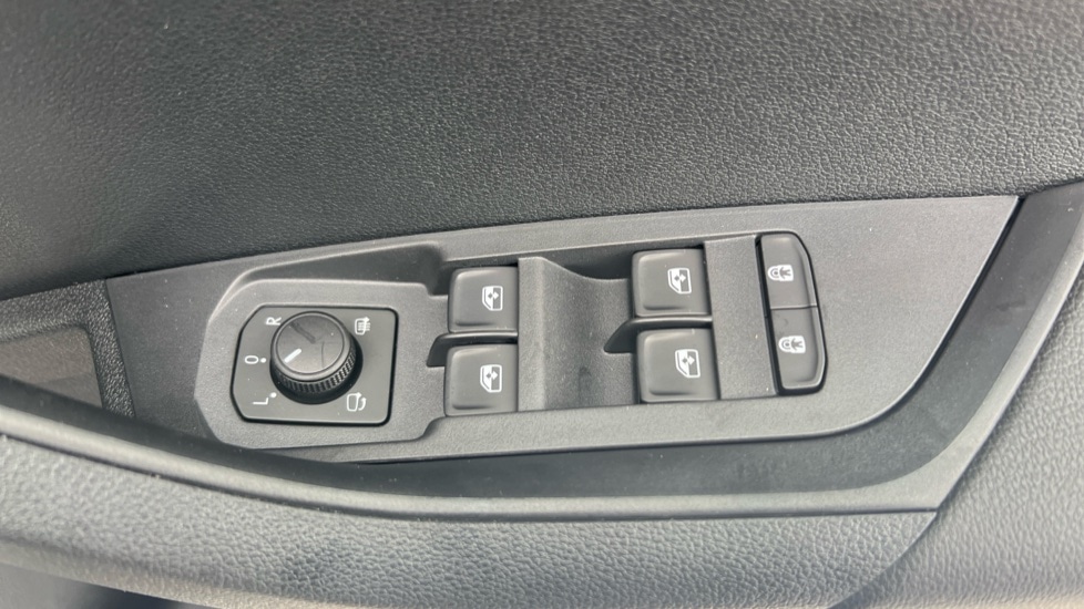 Used Skoda Karoq 2025 for sale - 76479917: Photo 40