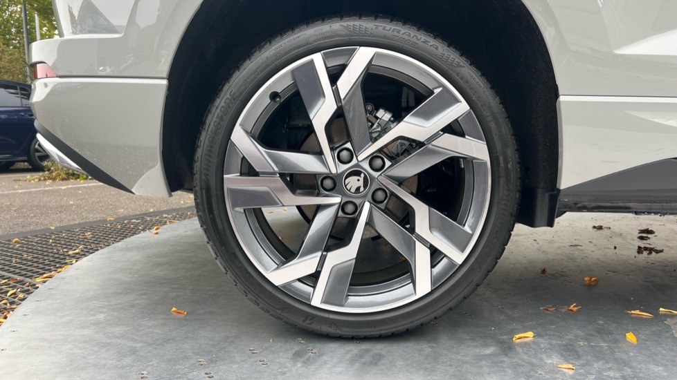 Used Skoda Karoq 2025 for sale - 76479917: Photo 5