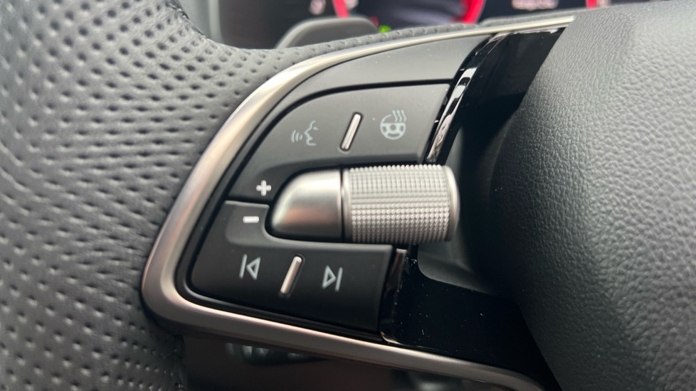 Used Skoda Karoq 2025 for sale - 76479917: Photo 67