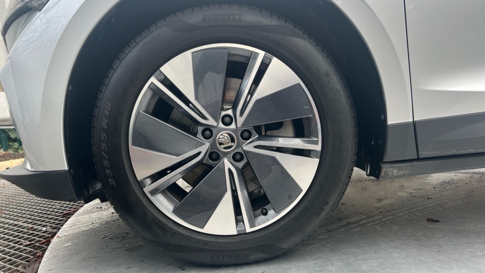 Used Skoda Enyaq 2025 for sale - 76873018: Photo 18