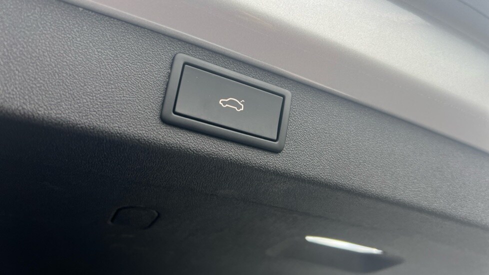 Used Skoda Enyaq 2025 for sale - 76873018: Photo 32