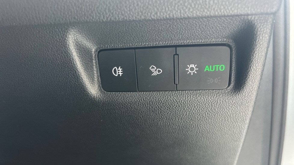 Used Skoda Enyaq 2025 for sale - 76873018: Photo 44