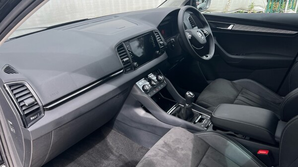 Used Skoda Karoq 2024 for sale - 75629487: Photo 2