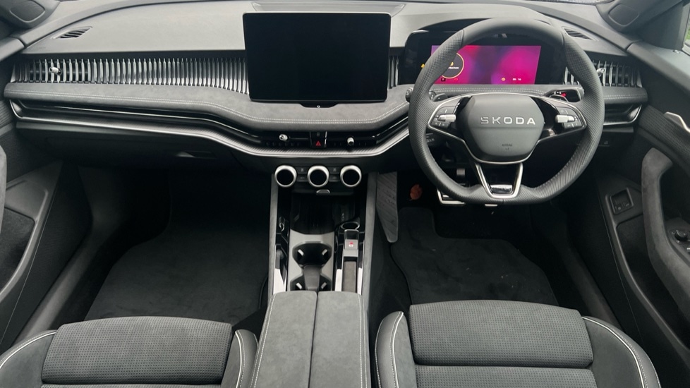 Used Skoda Superb 2025 for sale - 76869837: Photo 12