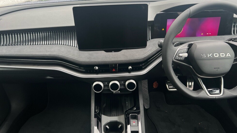 Used Skoda Superb 2025 for sale - 76869837: Photo 13