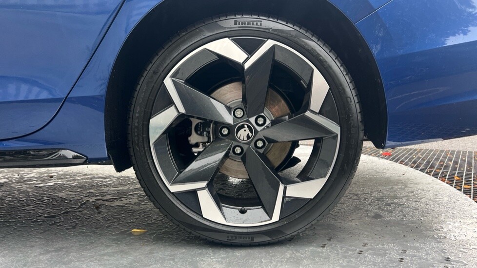 Used Skoda Superb 2025 for sale - 76869837: Photo 19