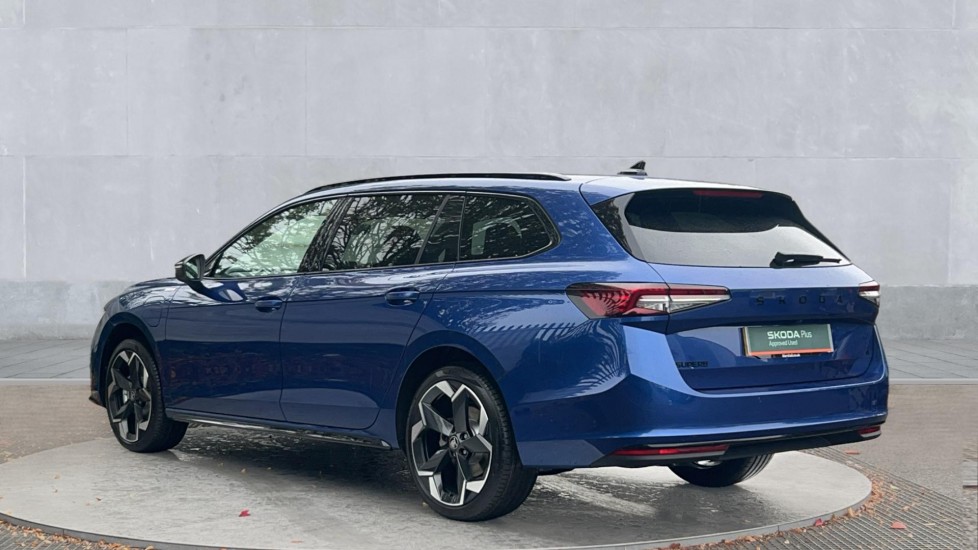 Used Skoda Superb 2025 for sale - 76869837: Photo 3