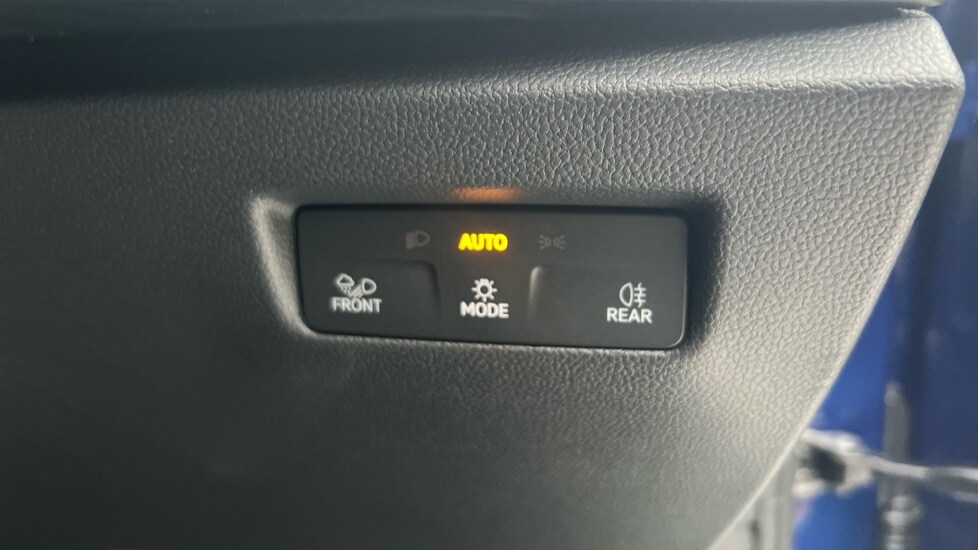 Used Skoda Superb 2025 for sale - 76869837: Photo 44