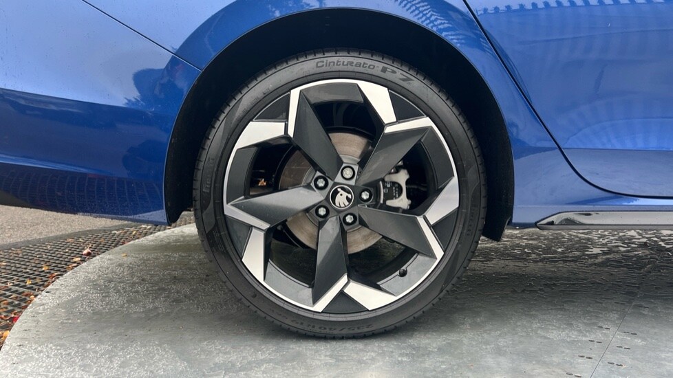 Used Skoda Superb 2025 for sale - 76869837: Photo 5