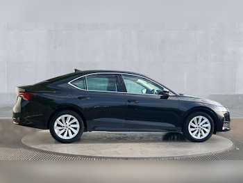 Used Skoda Octavia 2024 for sale - 75467382: Photo