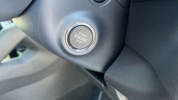 Used Skoda Karoq 2025 for sale - 75467682: Photo 43