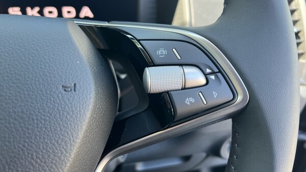 Used Skoda Karoq 2025 for sale - 75467682: Photo 61