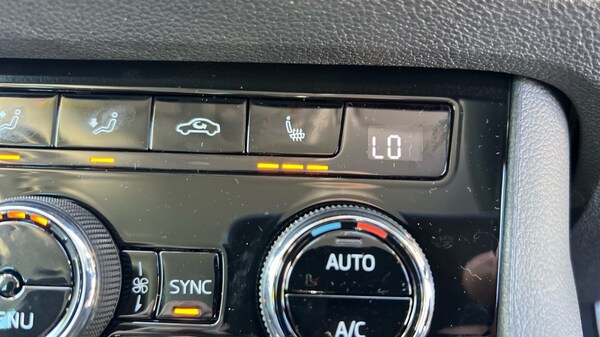 Used Skoda Karoq 2025 for sale - 75467682: Photo 71